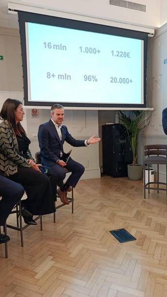 Leal Co CEO Dr. Finanza In Italia per leducazione finanziaria a partire dai mutui