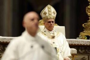 Papa Leone XIV alla sua prima veglia di Pasqua Non lasciamoci paralizzare dalle guerre Papa Leone XIV alla sua prima veglia di Pasqua Non lasciamoci paralizzare dalle guerre