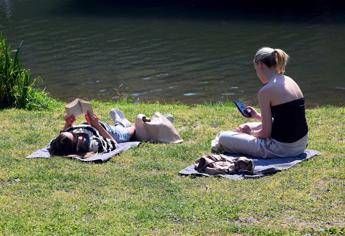 Ponte del 25 aprile col caldo fino a 27°C in Italia poi arriva il maltempo
