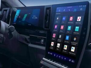 Renault Espace e Rafale 2026 piu tecnologia e comfort