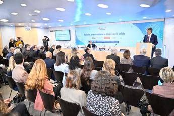 Sanita la rilevazione cala fiducia in Ssn e pesano di piu le liste dattesa