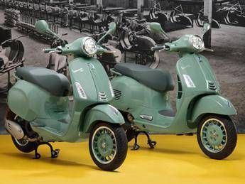 Vespa festeggia 80 anni tra storia stile e identita