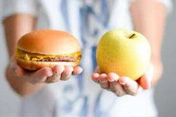 Alimentazione pediatri Crescono disturbi da diete drastiche suggerite da chatbot e Ai Alimentazione pediatri Crescono disturbi da diete drastiche suggerite da chatbot e Ai