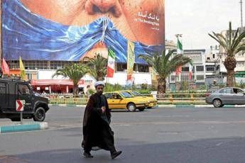 Attacco Usa nel Sud dellIran colpito sito di missili e navi. Lavvertimento di Teheran