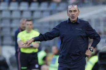 Caos Roma Lazio Sarri allattacco Se si gioca domenica alle 12 non vado fossi il presidente non presenterei la squadra