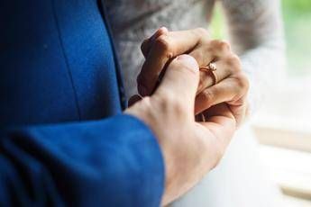 Dal nipote di re Carlo a Talita Furstenberg unestate di matrimoni royal