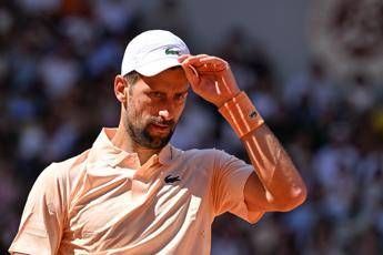 Djokovic furia contro. un cameraman cose successo con Fonseca Djokovic furia contro. un cameraman cose successo con Fonseca