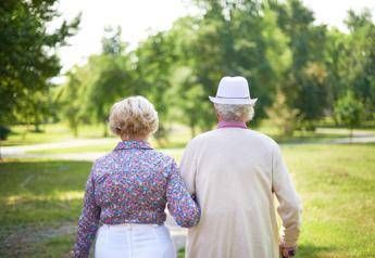 Eurispes centenari piu che raddoppiati in 16 anni in Italia e la quasi totalita vive in famiglia Eurispes centenari piu che raddoppiati in 16 anni in Italia e la quasi totalita vive in famiglia