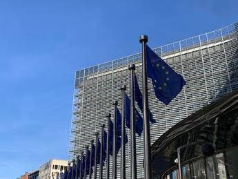 Fondi difesa Ue Safe 5 Paesi firmano Italia attende la scadenza Fondi difesa Ue Safe 5 Paesi firmano Italia attende la scadenza