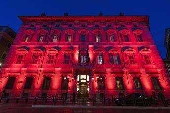 Giornata mondiale sclerosi multipla lItalia si illumina di rosso