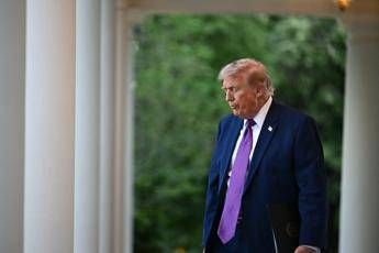 Iran Trump minaccia di nuovo Teheran. E convoca i consiglieri della sicurezza Iran Trump minaccia di nuovo Teheran. E convoca i consiglieri della sicurezza