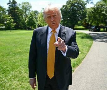 Iran Usa Trump frena Accordo vicino ma non ce fretta Iran Usa Trump frena Accordo vicino ma non ce fretta