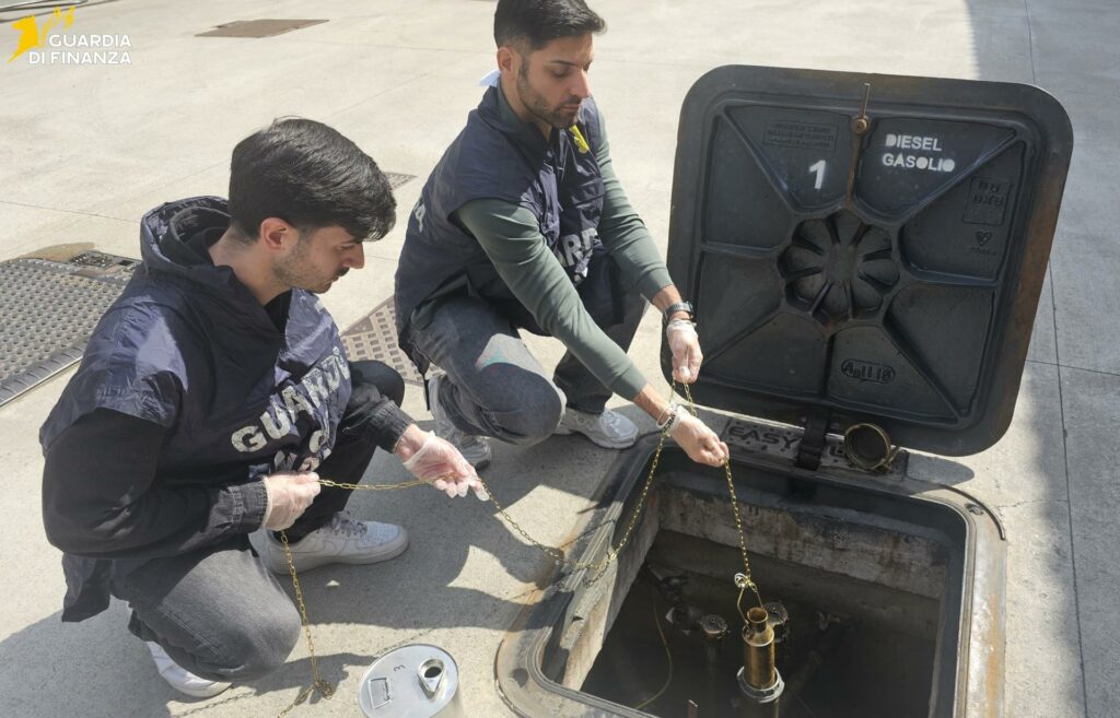 Maxi sequestro di gasolio alterato oltre 20mila litri destinati alla vendita al dettaglio