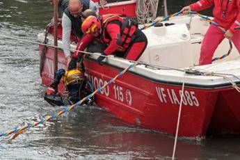Minivan finisce in un canale tre morti a Chioggia