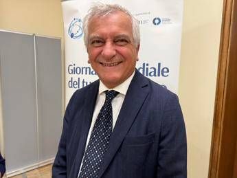 Oncologo Pignata Cancro ovaio ogni anno colpisce 5.500 donne 15 al giorno