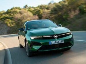 Opel Astra Sports Tourer Electric efficienza reale su strada Opel Astra Sports Tourer Electric efficienza reale su strada