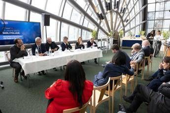 Ricerca Socialcom italiani positivi su Made in Europe