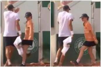 Roland Garros Jodar ha spinto una raccattapalle Il video e la smentita