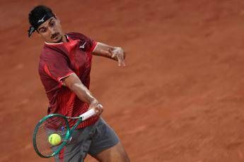Roland Garros Sonego vince e avversario litiga con arbitro Ti devi scusare Roland Garros Sonego vince e avversario litiga con arbitro Ti devi scusare