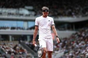 Roland Garros piove e Zverev vuole chiusura del tetto Cosa aspettate