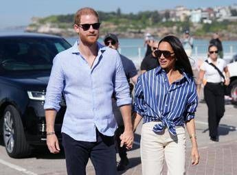 Sintonia fra Re Carlo e Trump Causa di stress post traumatico per Harry e Meghan Sintonia fra Re Carlo e Trump Causa di stress post traumatico per Harry e Meghan