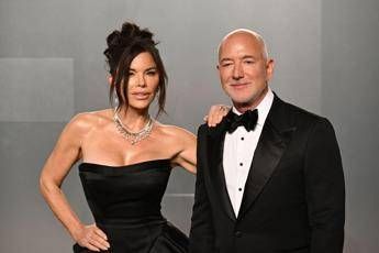 Torna il Met Gala tra superstar polemiche e proteste contro i Bezos