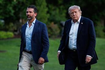 Trump non andra alle nozze del figlio Don jr Momento cruciale devo stare alla Casa Bianca Trump non andra alle nozze del figlio Don jr Momento cruciale devo stare alla Casa Bianca