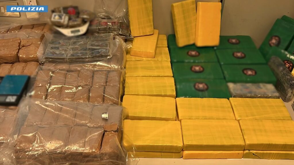 Arese, nel furgone 45 chili di cocaina e 3 di ketamina arrestato un 42enne incensurato