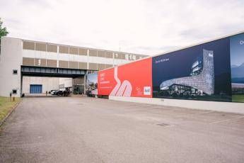 Durst Group investe 20 milioni di euro per nuovo hub italiano per la stampa tessile digitale Durst Como Durst Group investe 20 milioni di euro per nuovo hub italiano per la stampa tessile digitale Durst Como