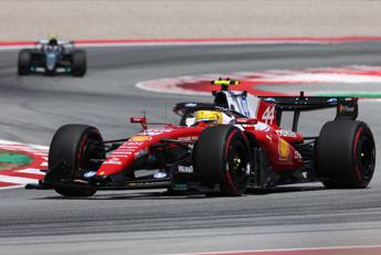Formula 1 incidente Russell Hamilton Mercedes ritirata penalita per Lewis Formula 1 incidente Russell Hamilton Mercedes ritirata penalita per Lewis