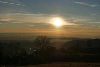 Meteo in Italia torna il sole senza allerta le previsioni verso il weekend
