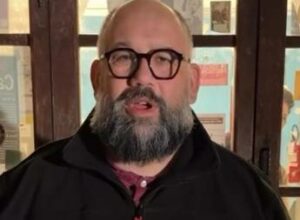 Obeso e con spalle troppo larghe per risonanza magnetica lodissea dellattore Francesco Chiantese Obeso e con spalle troppo larghe per risonanza magnetica lodissea dellattore Francesco Chiantese