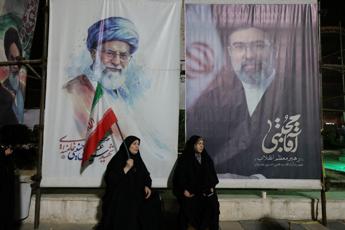 Spiragli diplomatici in Iran progressi per Teheran e Islamabad Oman media su Hormuz Spiragli diplomatici in Iran progressi per Teheran e Islamabad Oman media su Hormuz