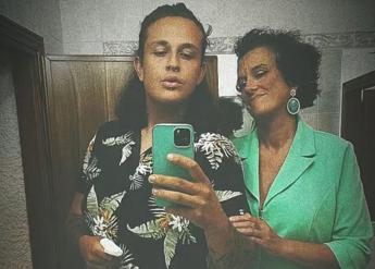 Uccide moglie e figlio a fucilate il post del ragazzo Per mio padre meglio morto che gay