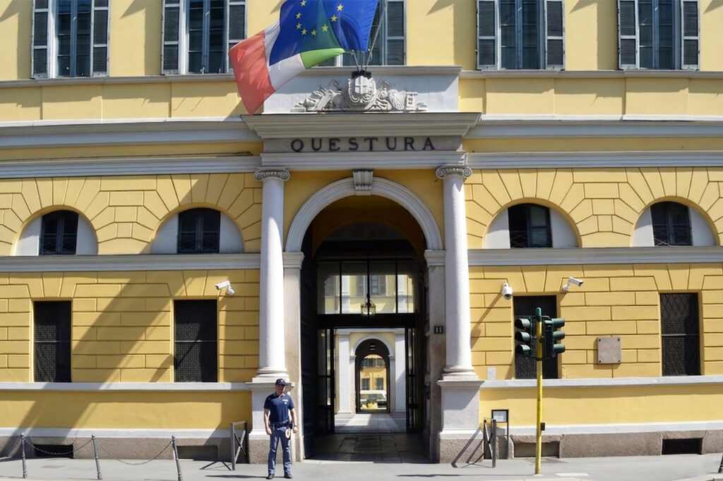 Violenza sessuale a Milano arrestato un 26enne tunisino avrebbe aggredito una giovane ex collega Violenza sessuale a Milano, arrestato un 26enne tunisino avrebbe aggredito una giovane ex collega