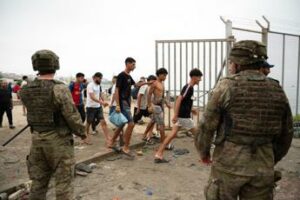 Ceuta Italia sospende Shengen con Spagna chiuse frontiere marittime e aeree