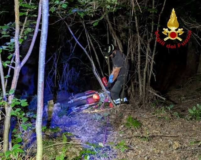 Incidente con una moto da cross sul Monte Colmo due giovani feriti, uno trasportato in elisoccorso a Brescia