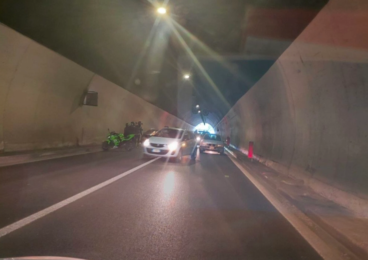 Incidente nella galleria di Albino traffico rallentato sulla Statale 671