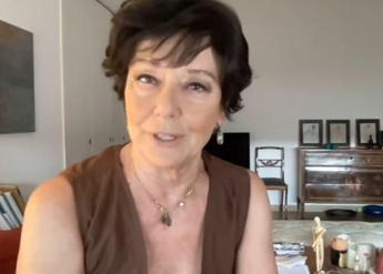 Monica Guerritore la confessione Ho finito oggi la chemio lamore e tutto in questi momenti
