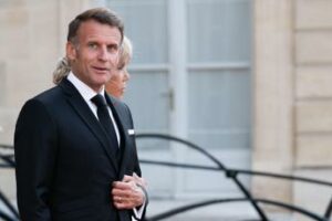 Social Francia vieta accesso agli under 15 e la prima in Europa Social Francia vieta accesso agli under 15 e la prima in Europa