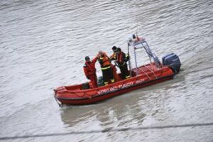 Udine disperso nel fiume Tagliamento in salvo moglie e due bimbe una e grave