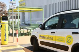 Ufficio postale Polis colonnina ricarica 2