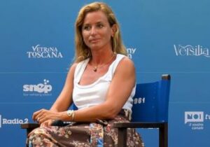Beatrice Venezi replica alle polemiche Dirigere in Russia Sono unartista libera
