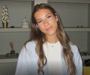 Gardone Val Trompia, Vanessa ha 18 anni ed è grave dopo un incidente raccolta fondi per aiutarla