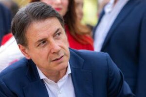 Ucraina Conte No del M5S al sostegno militare