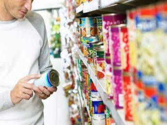 Spreco alimentare non basta guardare la data i 5 controlli prima di buttare il cibo Spreco alimentare non basta guardare la data i 5 controlli prima di buttare il cibo