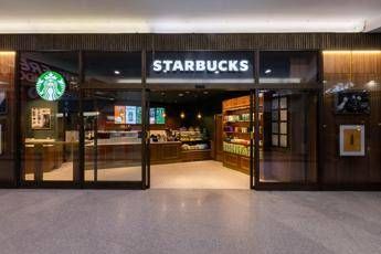 Starbucks nuovo store alla stazione Venezia Santa Lucia Starbucks nuovo store alla stazione Venezia Santa Lucia