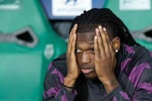 Galatasaray Leao entra in campo e viene sostituito dopo 16 minuti cose successo